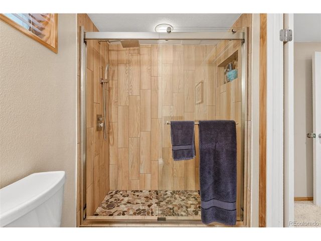 1074 Princeton Dr, Longmont, CO 80503