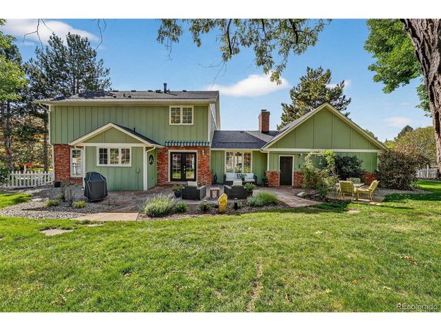 1074 Princeton Dr, Longmont, CO 80503