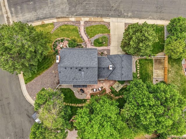 1074 Princeton Dr, Longmont, CO 80503