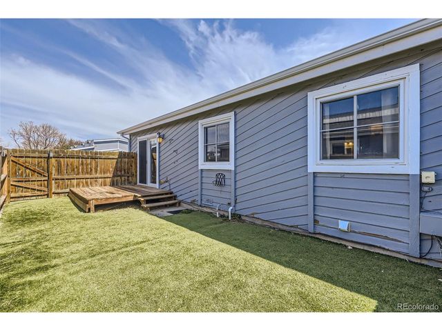 608 Pheasant View Dr, Frederick, CO 80530