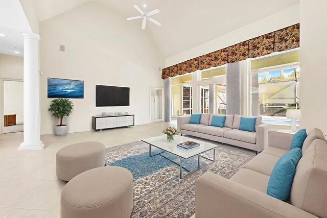 419 Pelican Circle, Seacrest, FL 32461