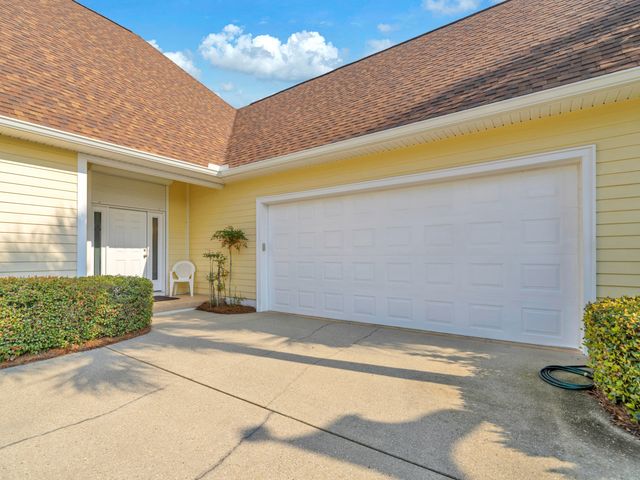 419 Pelican Circle, Seacrest, FL 32461