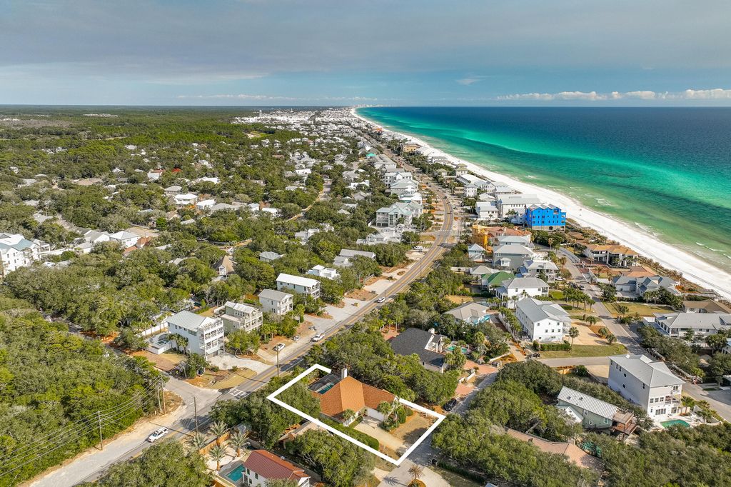 419 Pelican Circle, Seacrest, FL 32461