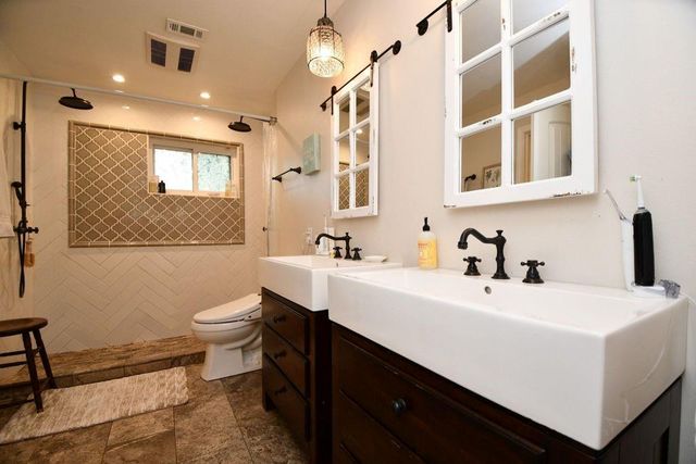 9102 Meaux Drive, Houston, TX 77031