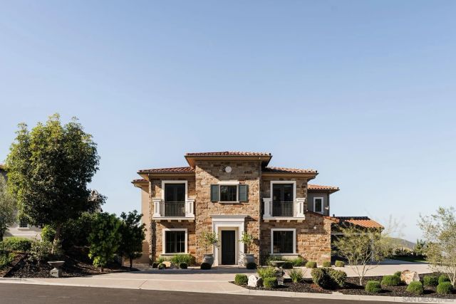 18238 Avenida Apice, San Diego, CA 92067