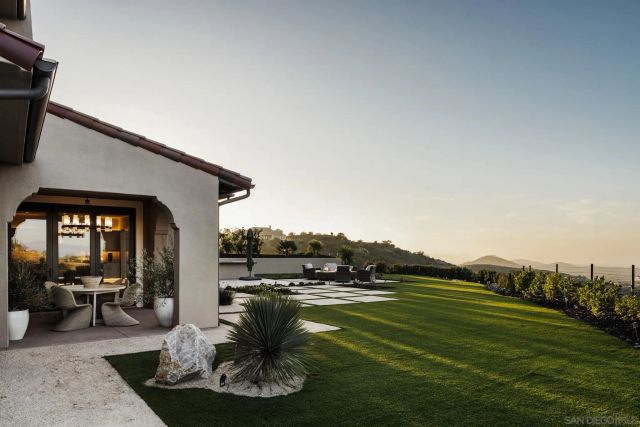 18238 Avenida Apice, San Diego, CA 92067