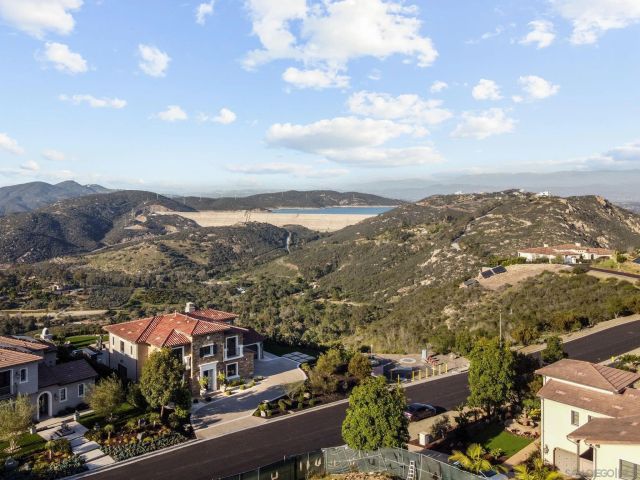 18238 Avenida Apice, San Diego, CA 92067