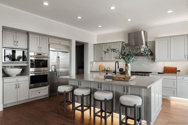 18238 Avenida Apice, San Diego, CA 92067