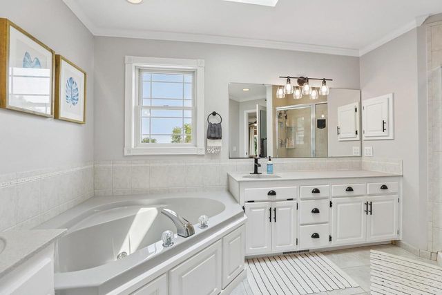5220 Scenic Ridge Trail, Middleton, WI 53562