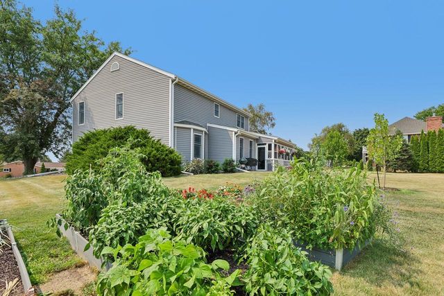 5220 Scenic Ridge Trail, Middleton, WI 53562