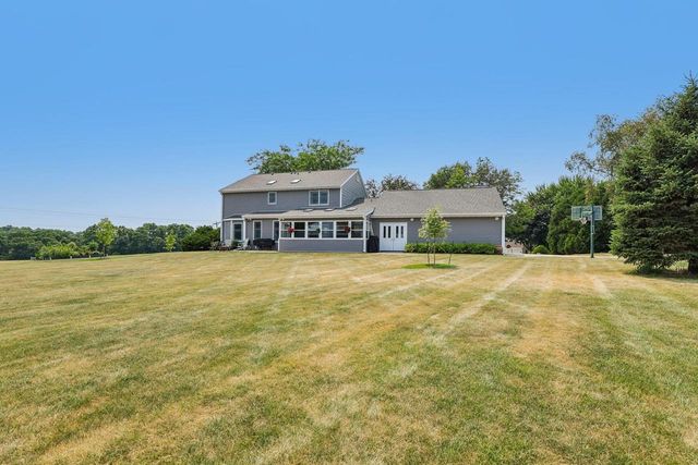 5220 Scenic Ridge Trail, Middleton, WI 53562