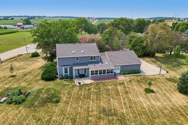 5220 Scenic Ridge Trail, Middleton, WI 53562