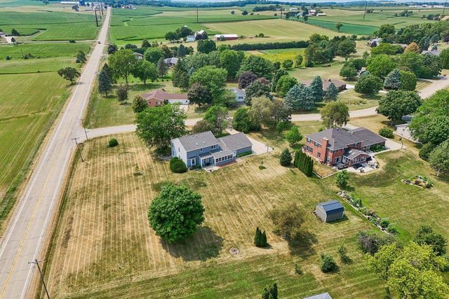 5220 Scenic Ridge Trail, Middleton, WI 53562