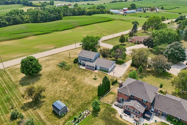 5220 Scenic Ridge Trail, Middleton, WI 53562