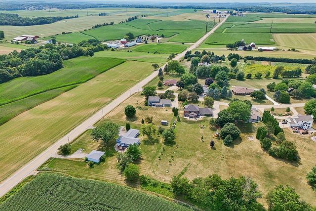 5220 Scenic Ridge Trail, Middleton, WI 53562