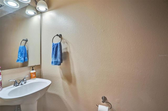 100 COLONIAL PINE LANE, Minneola, FL 34715