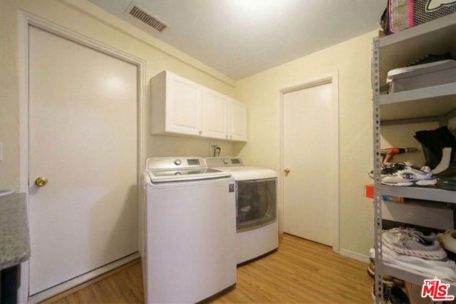 5532 Ocean View Boulevard, La Canada Flintridge, CA 91011