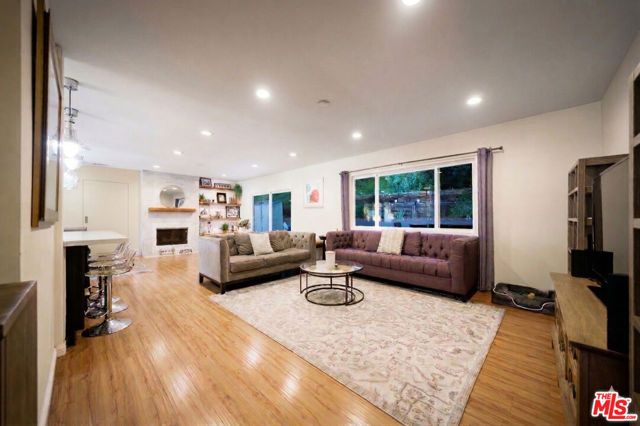 5532 Ocean View Boulevard, La Canada Flintridge, CA 91011