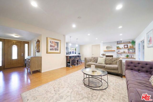 5532 Ocean View Boulevard, La Canada Flintridge, CA 91011