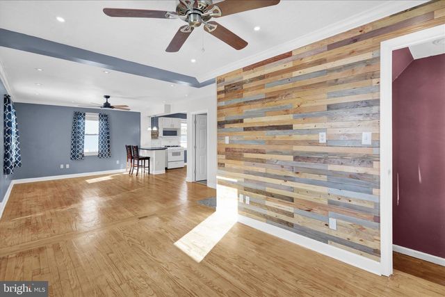 821 BELLEFONTE AVE, Reading, PA 19607