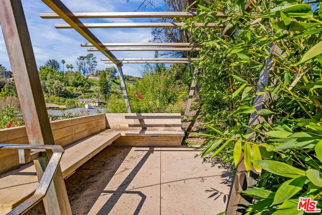 1362 Marinette Road, Pacific Palisades, CA 90272