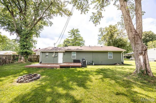 7 Jennine Drive, Belleville, IL 62226