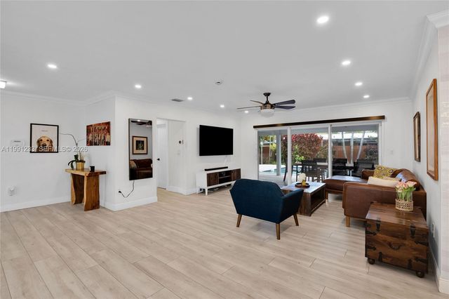 6440 SW 63rd Ter 0, South Miami, FL 33143