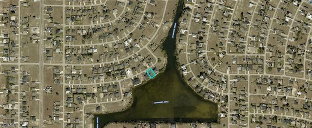 520 NW 25th TER, Cape Coral, FL 33993