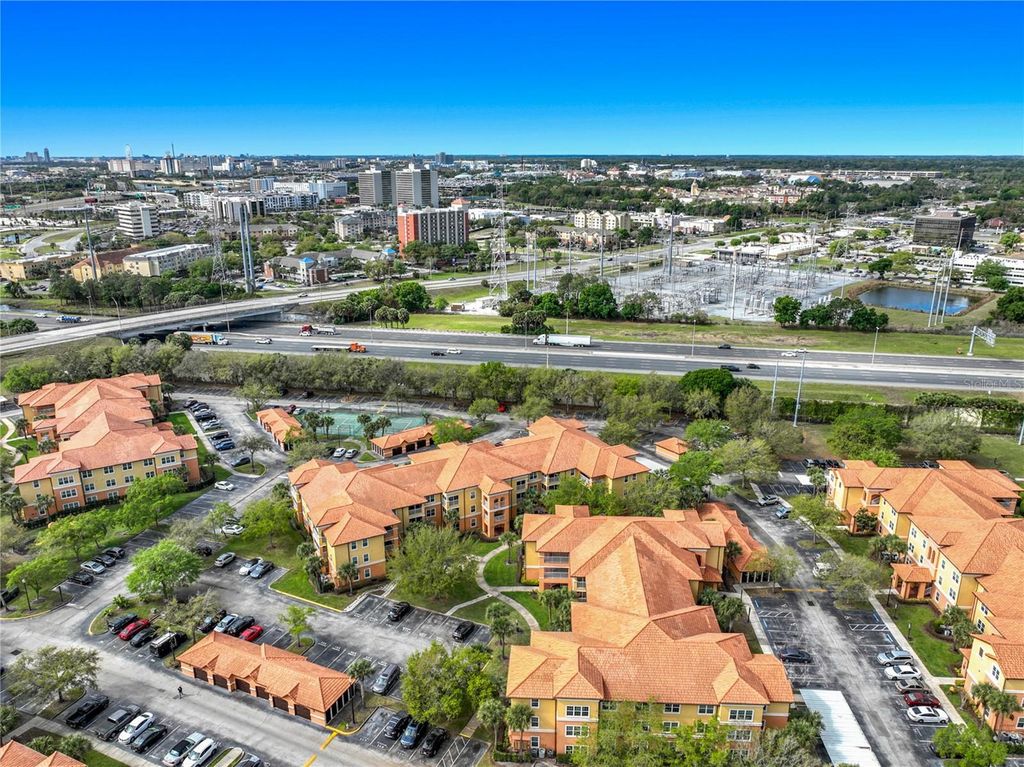 Image 48 of property listing at 5471 VINELAND ROAD 7109, Orlando, FL 32811