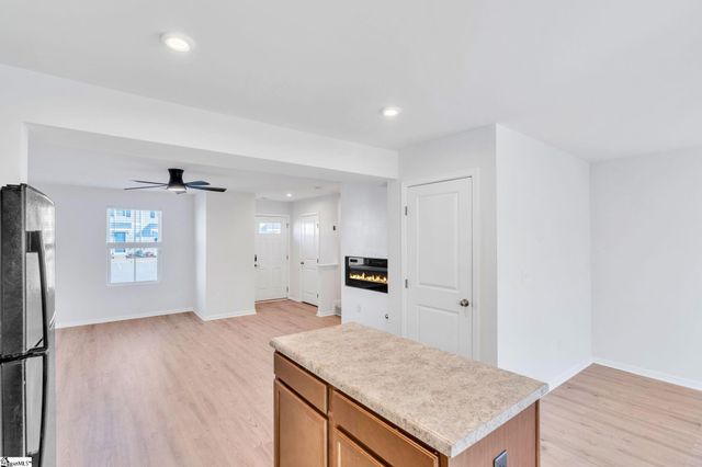 31 Tidworth Drive, Greer, SC 29651