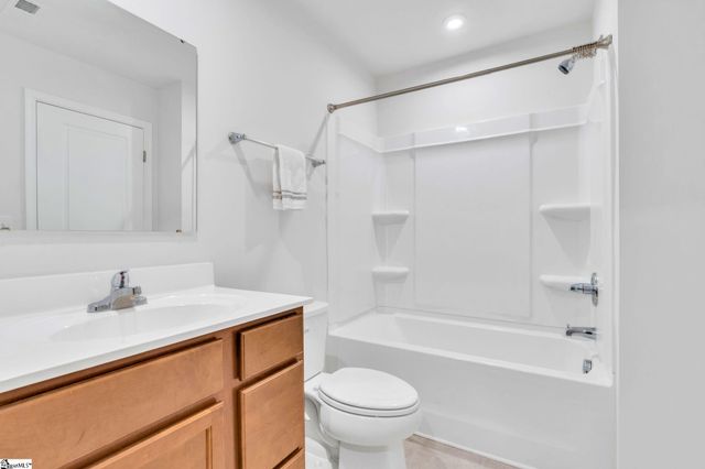 31 Tidworth Drive, Greer, SC 29651