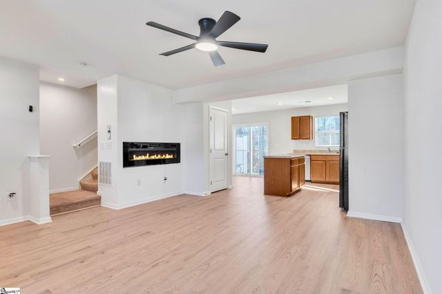 31 Tidworth Drive, Greer, SC 29651