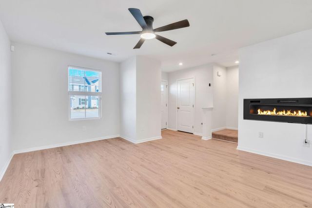 31 Tidworth Drive, Greer, SC 29651