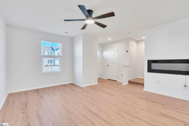 31 Tidworth Drive, Greer, SC 29651