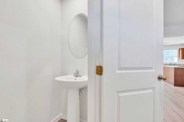 31 Tidworth Drive, Greer, SC 29651