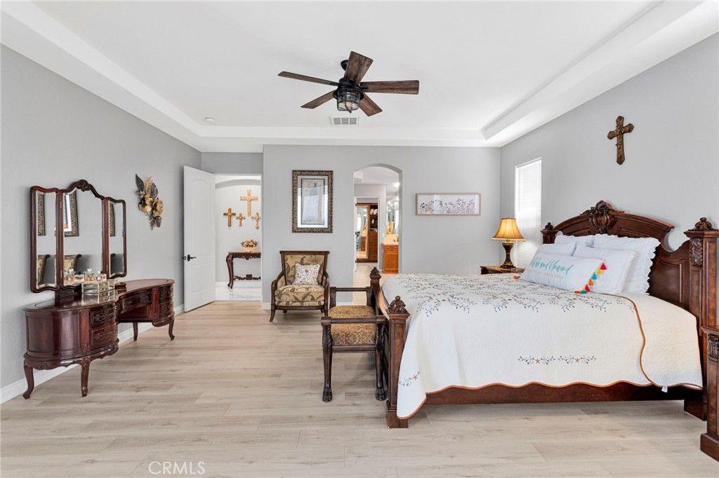 Image 27 of property listing at 19277 Stratford Way, Apple Valley, CA 92308