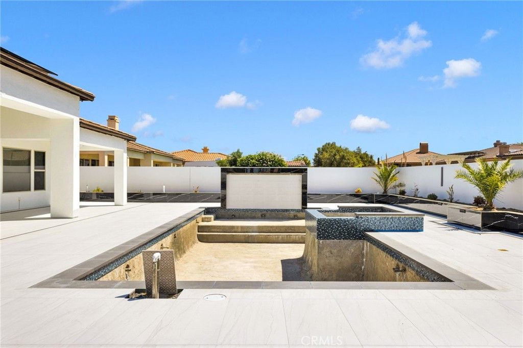 Image 46 of property listing at 19277 Stratford Way, Apple Valley, CA 92308