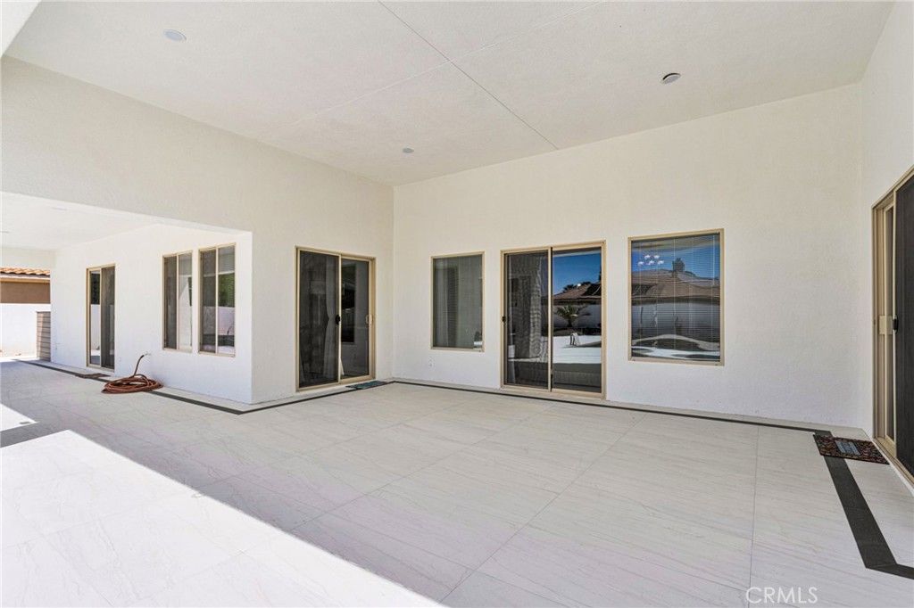 Image 51 of property listing at 19277 Stratford Way, Apple Valley, CA 92308