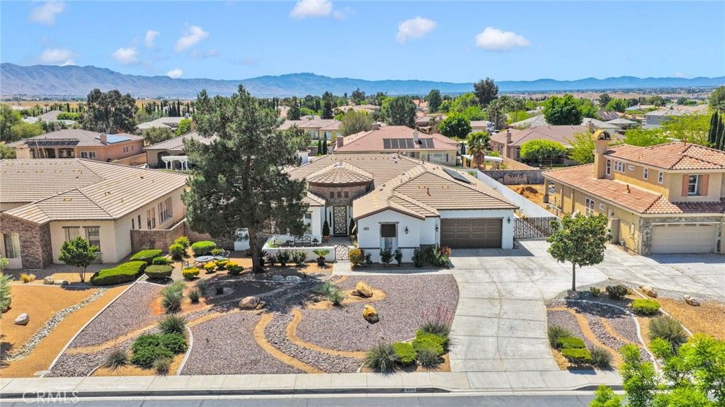 Image 56 of property listing at 19277 Stratford Way, Apple Valley, CA 92308