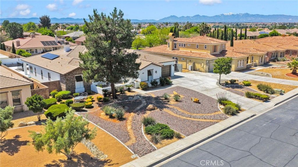 Image 62 of property listing at 19277 Stratford Way, Apple Valley, CA 92308