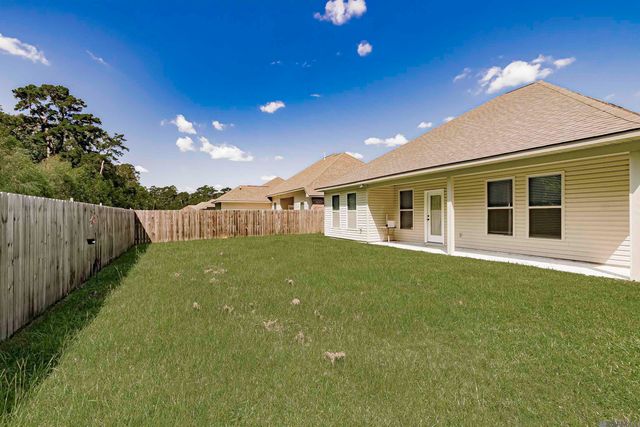 13717 Fig Dr, Denham Springs, LA 70726