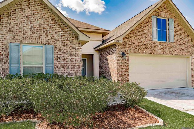 13717 Fig Dr, Denham Springs, LA 70726