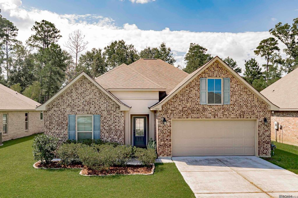 13717 Fig Dr, Denham Springs, LA 70726
