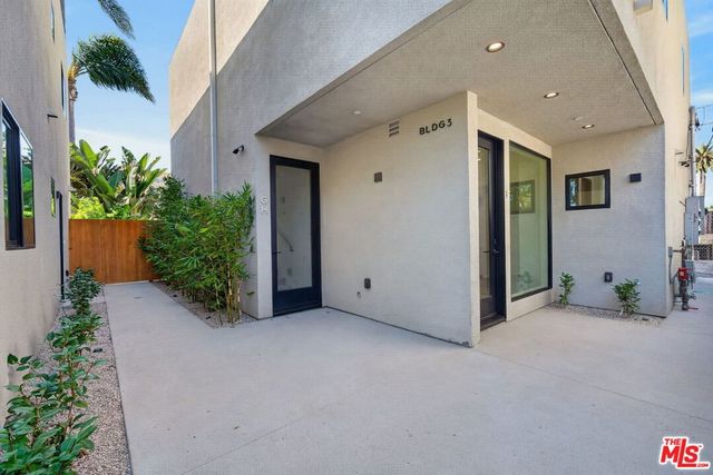 1853 12th Street F, Santa Monica, CA 90404