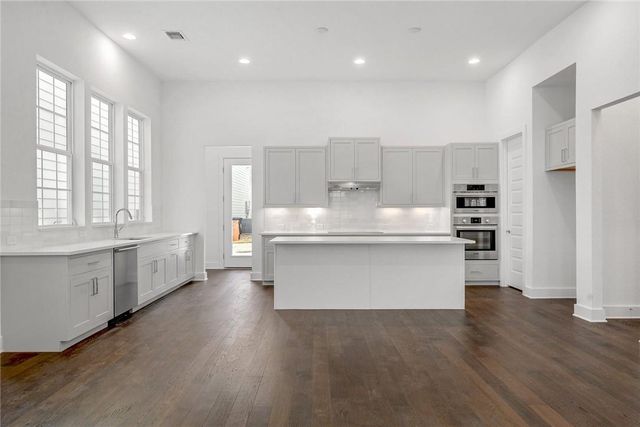 4502 Grassland DR, Austin, TX 78723