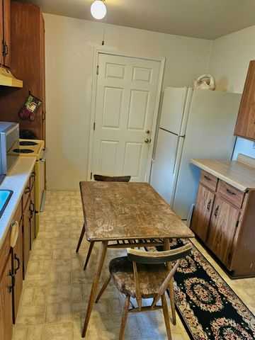 45695 Lauri Lane, Oakhurst, CA 93644