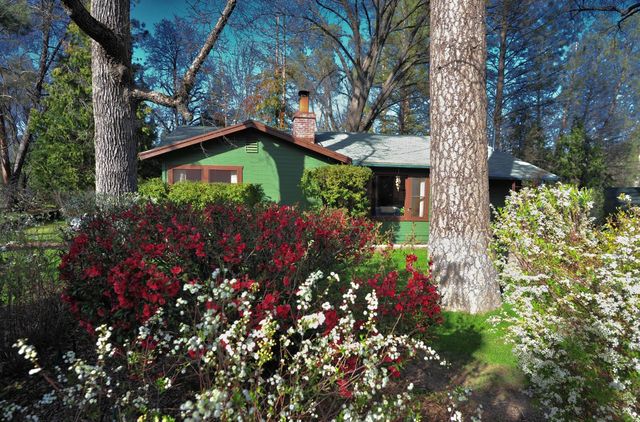 45695 Lauri Lane, Oakhurst, CA 93644