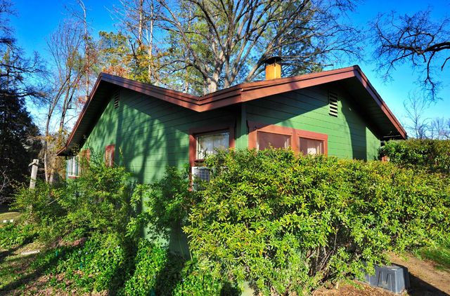 45695 Lauri Lane, Oakhurst, CA 93644
