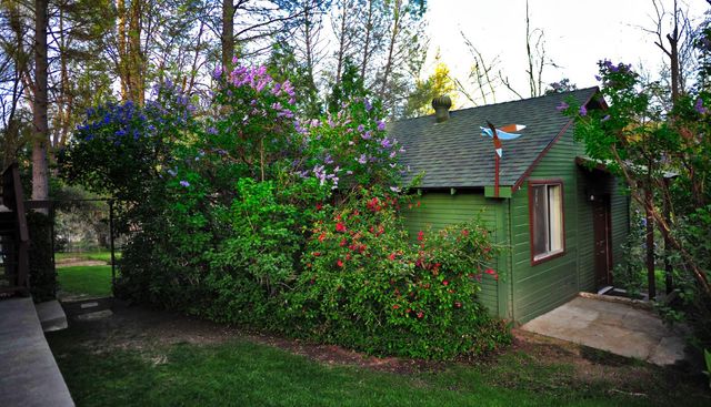 45695 Lauri Lane, Oakhurst, CA 93644