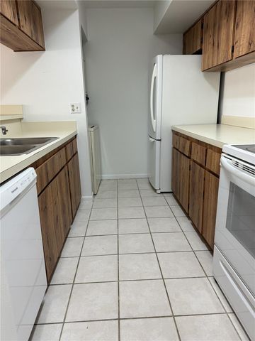 13608 S VILLAGE DRIVE 8203, Tampa, FL 33618